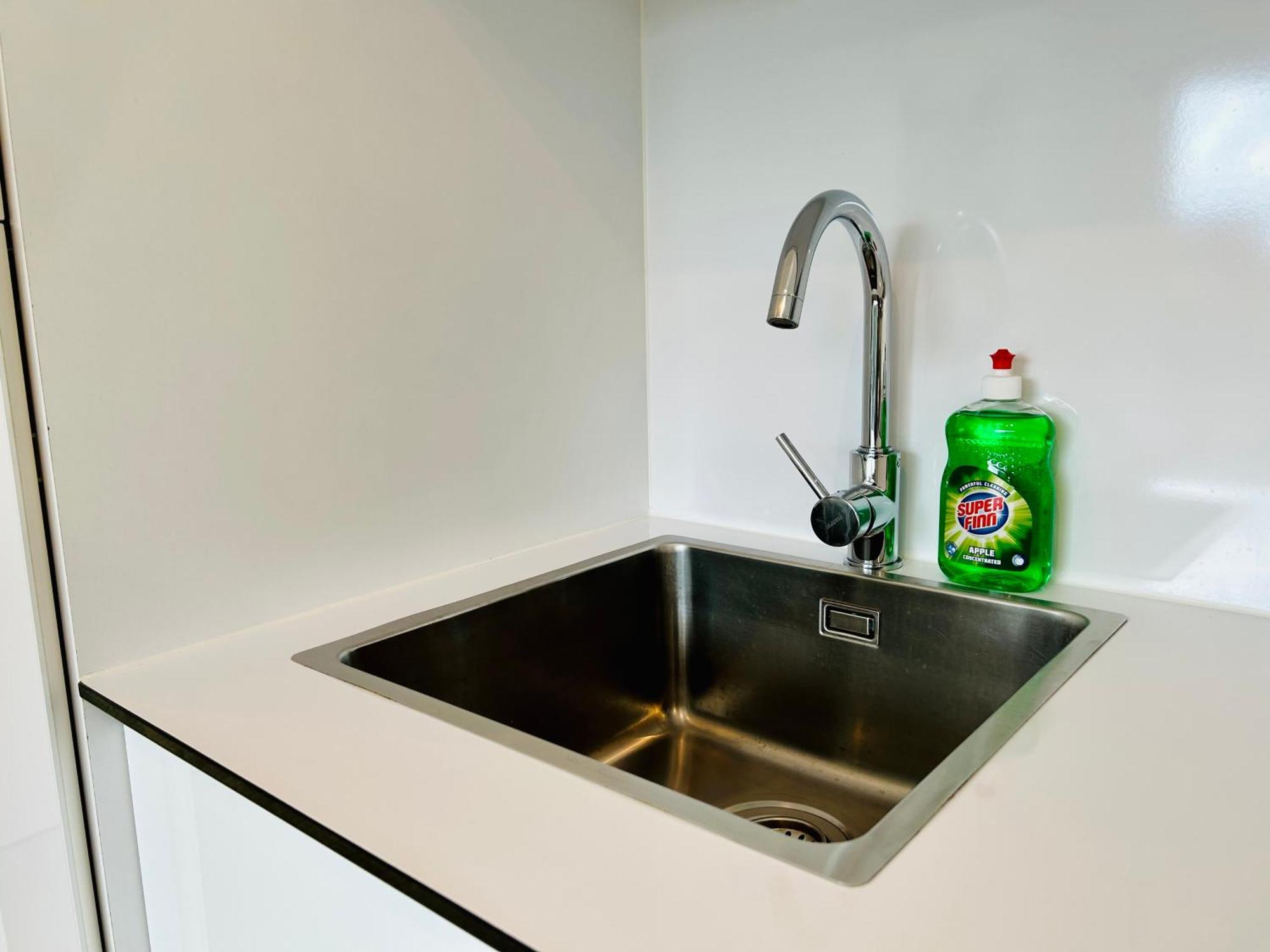 New - Free Parking - Balcony Appartement Wenen Buitenkant foto
