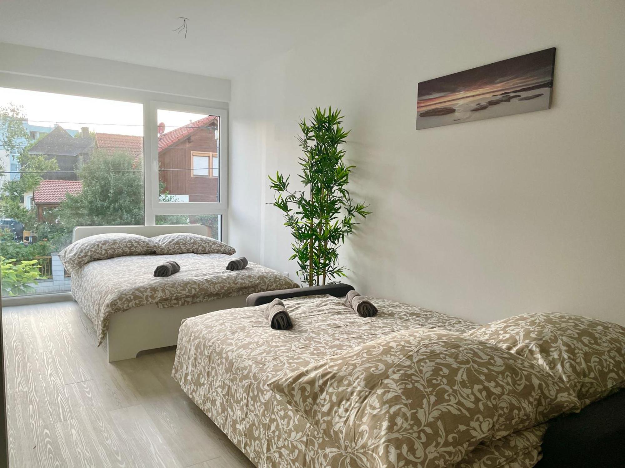 New - Free Parking - Balcony Appartement Wenen Buitenkant foto